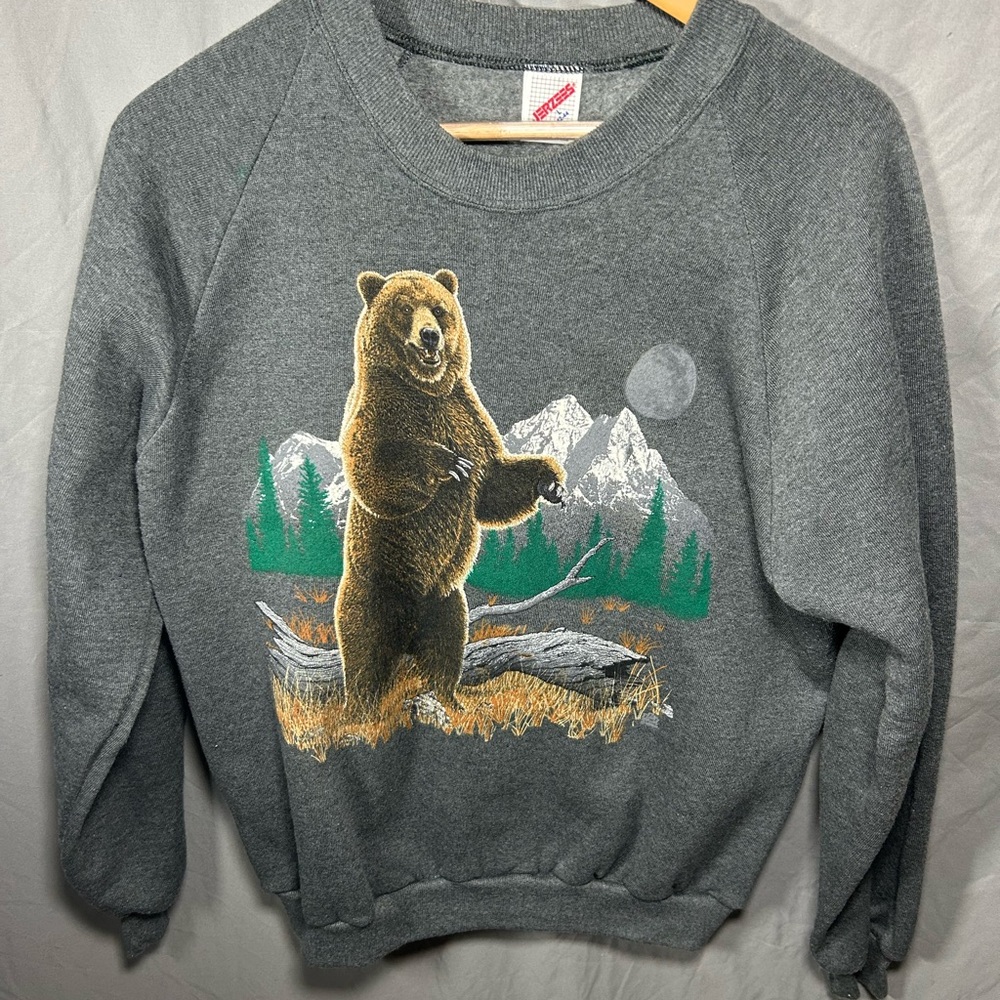 Vintage 90s Jerzees Grizzly Bear Mountain Scene Crewneck Sweatshirt Gray L